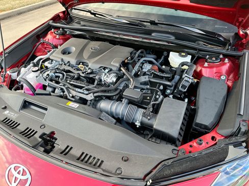 Used 2025 Toyota Camry SE image 23