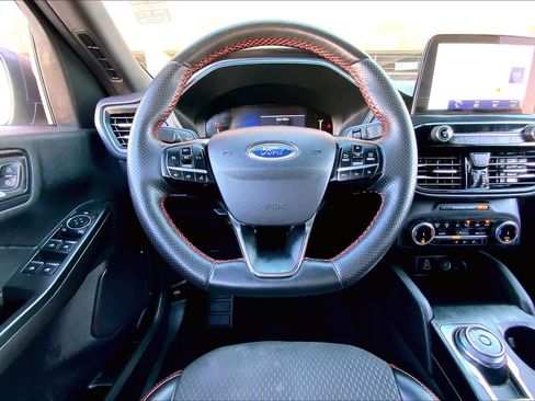 Used 2024 Ford Escape ST-Line image 6
