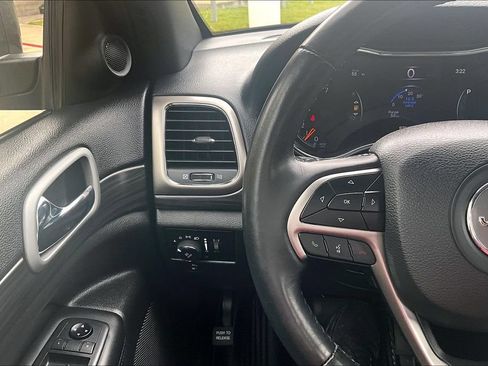 Used 2021 Jeep Grand Cherokee Laredo X RWD image 26
