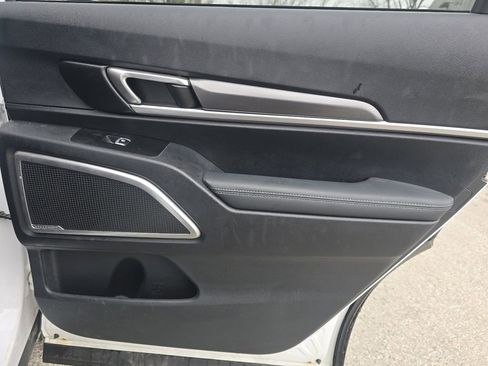 Used 2024 Kia Telluride LX image 21