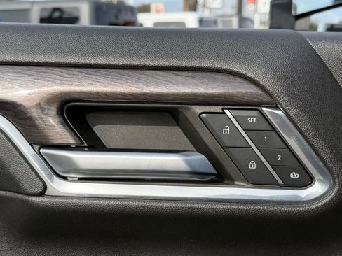 Used 2024 Chevrolet Silverado 2500 LTZ image 17