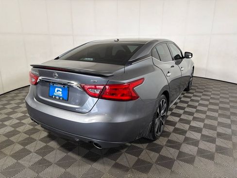 Used 2016 Nissan Maxima SR FWD image 7
