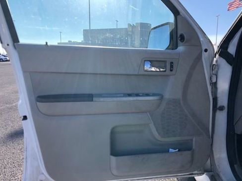 Used 2008 Mercury Mariner 2WD Hybrid image 12