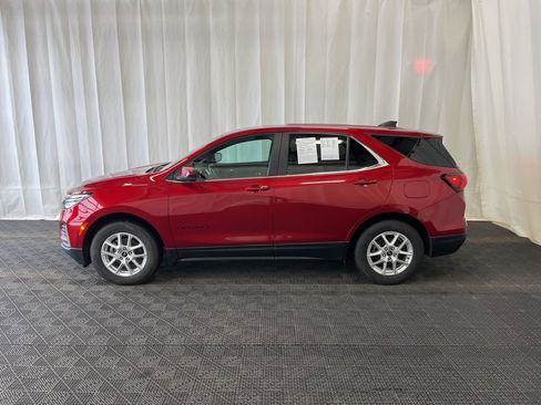 Used 2022 Chevrolet Equinox LT AWD/4WD image 25