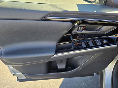 Used 2024 Toyota bZ4X XLE w/ Weather Package image 16