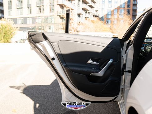 Used 2025 Mercedes-Benz CLA 250 image 42