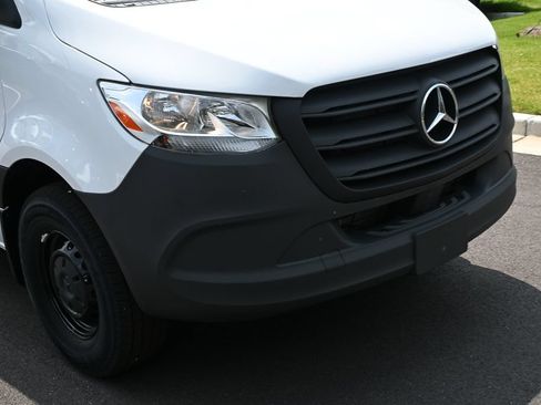 Used 2025 Mercedes-Benz Sprinter 2500 image 28