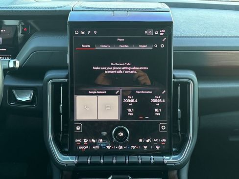 Used 2025 GMC Yukon Denali image 23