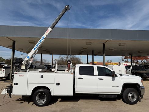 Used 2019 GMC Sierra 3500 4x4 Crew Cab w/ Sierra Convenience Package image 26