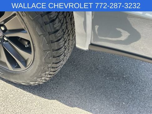 Used 2019 Ford F150 Lariat w/ Equipment Group 502A Luxury AWD/4WD image 10