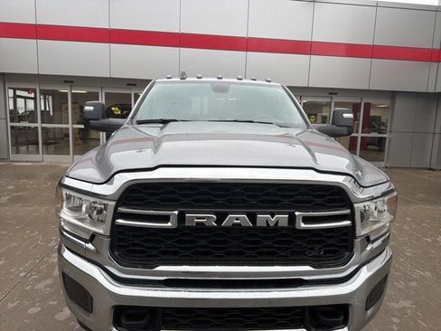 Used 2024 RAM 3500 Tradesman w/ Chrome Appearance Group image 19