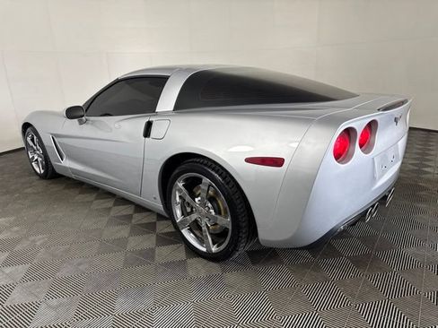 Used 2009 Chevrolet Corvette Coupe w/ Preferred Equipment Group RWD image 5