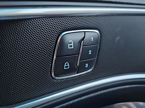 Used 2016 Ford Explorer Limited image 43