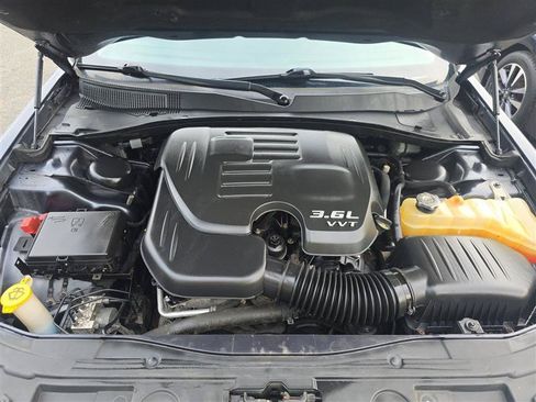 Used 2016 Chrysler 300 C AWD/4WD image 14