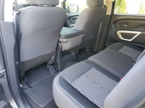 Used 2024 Nissan Titan SV AWD/4WD image 13