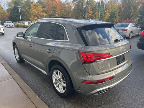 Used 2023 Audi Q5 2.0T Premium w/ Convenience Package image 38