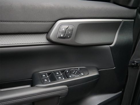 Used 2025 Ford Ranger Raptor image 16