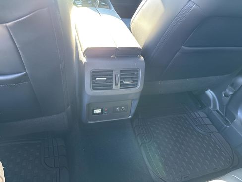 Used 2021 Nissan Rogue SL image 21