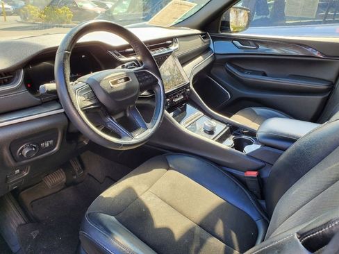 Used 2022 Jeep Grand Cherokee Altitude image 15