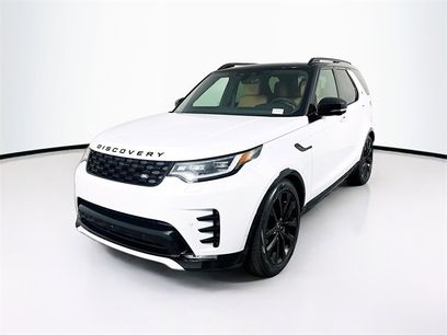 New 2026 Land Rover Discovery Dynamic SE