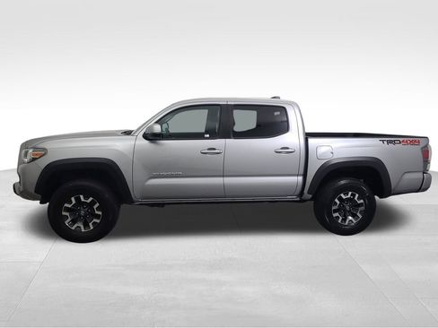 Used 2023 Toyota Tacoma TRD Off-Road image 9