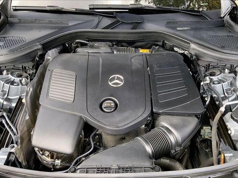 Used 2023 Mercedes-Benz GLC 300 4MATIC image 32