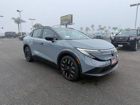 New 2026 Nissan Leaf Platinum+ w/ Cargo Package (Platinum+) image 1