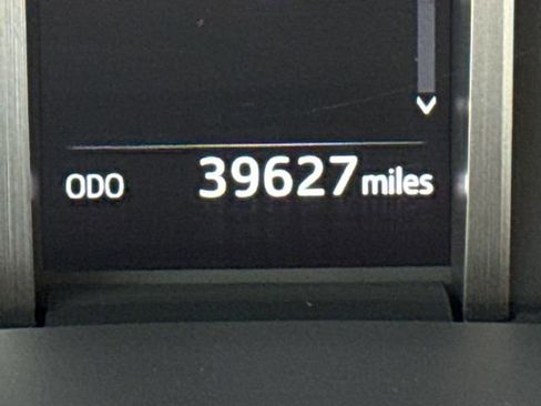 Used 2024 Toyota 4Runner TRD Off-Road Premium image 28