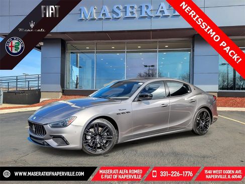 Used 2022 Maserati Ghibli Modena image 1