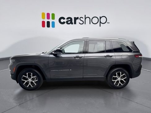 Used 2023 Jeep Grand Cherokee Limited AWD/4WD image 2