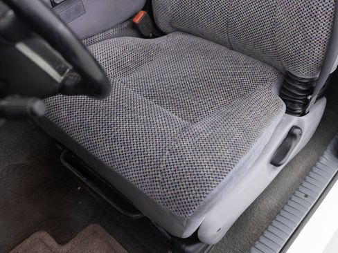 Used 2000 Dodge Ram 1500 Truck 2WD Quad Cab image 25