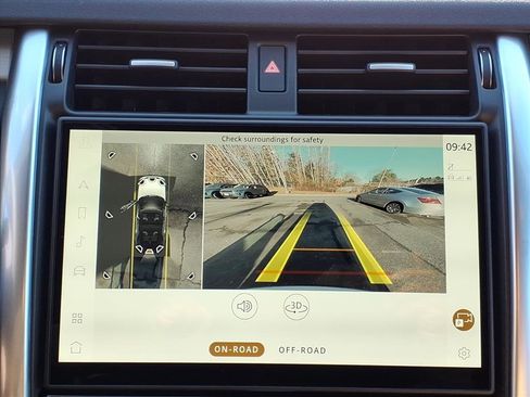 New 2026 Land Rover Discovery Limited Edition image 15