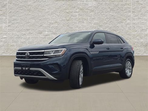 Certified 2023 Volkswagen Atlas Cross Sport SE AWD/4WD image 3