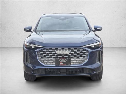 New 2025 Audi Q5 Premium w/ Convenience Package image 2