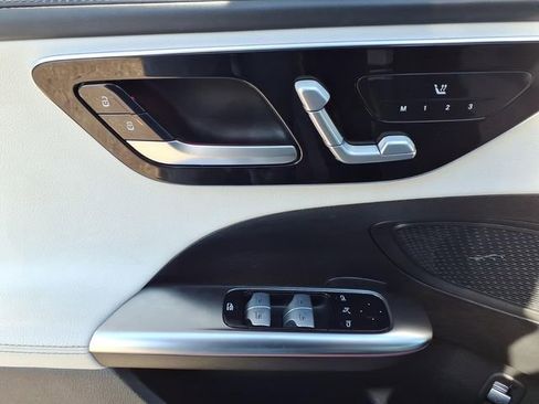 Used 2023 Mercedes-Benz C 300 Sedan image 15