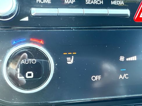 Used 2025 Hyundai Santa Cruz SEL FWD image 20
