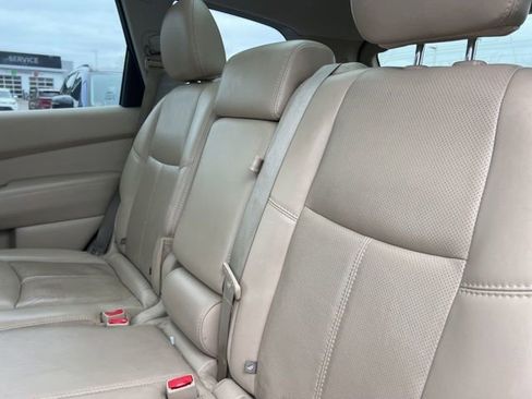 Used 2014 Nissan Pathfinder Platinum w/ Platinum Premium Package image 34