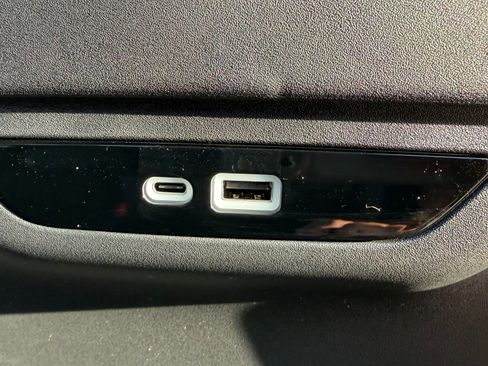 New 2027 Chrysler Pacifica Select AWD/4WD image 37