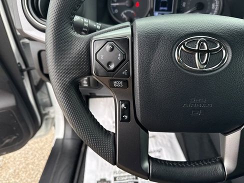 Used 2023 Toyota Tacoma TRD Off-Road image 18
