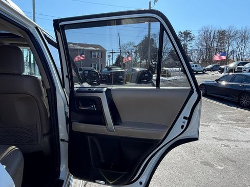 Used 2016 Toyota 4Runner Limited image 24