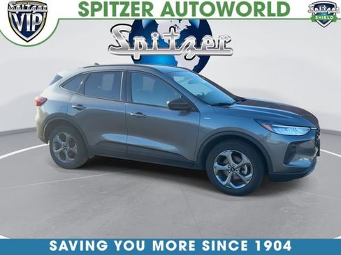 Used 2025 Ford Escape ST-Line AWD/4WD image 2