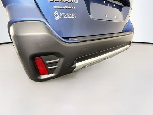 Used 2022 Subaru Outback Limited w/ Popular Package #2 AWD/4WD image 36