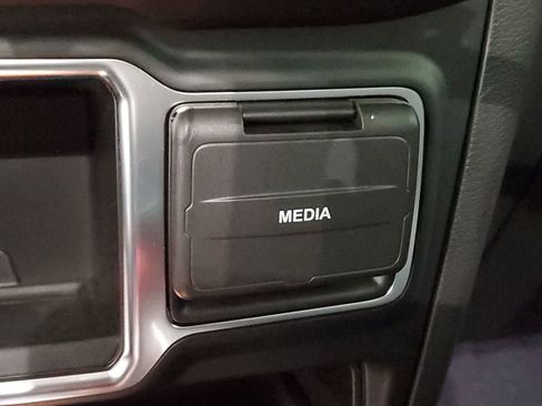 Used 2023 Jeep Gladiator Sport image 30