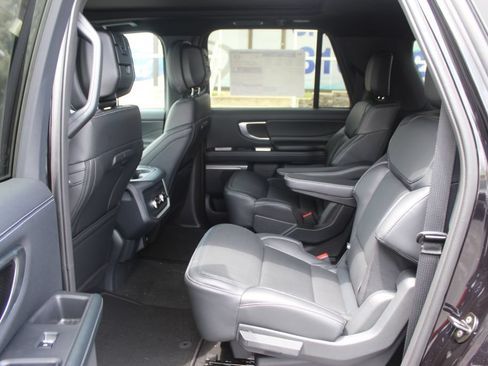 New 2026 Ford Expedition Max Platinum w/ Stealth Appearance Package AWD/4WD image 23