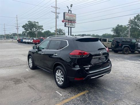 Used 2017 Nissan Rogue SV w/ SV Premium Package AWD/4WD image 7