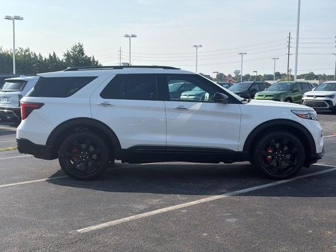 Used 2023 Ford Explorer ST w/ Equipment Group 401A AWD/4WD image 4