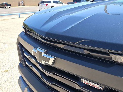 Used 2024 Chevrolet Colorado Trail Boss w/ Technology Package AWD/4WD image 13