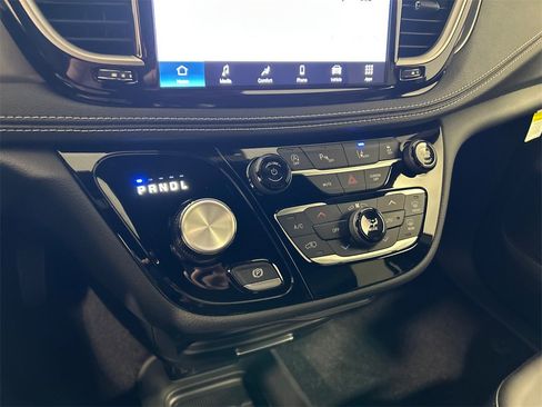 New 2026 Chrysler Pacifica Select image 25