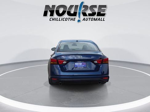 Used 2024 Nissan Altima 2.5 SR FWD image 7