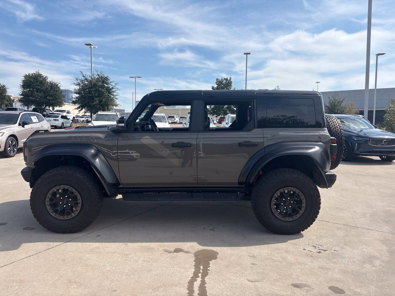 Used 2025 Ford Bronco Raptor AWD/4WD image 8
